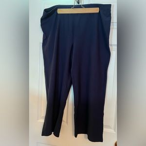 MarlaWynne navy crepe wide leg capri pant